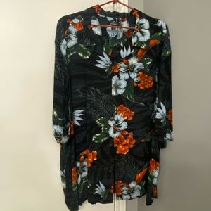 Hawaiian button down top